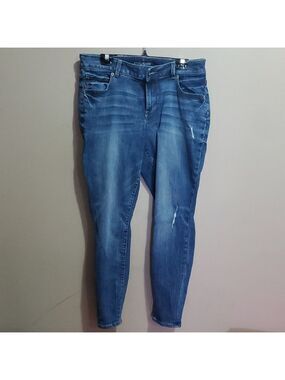 Maurices Women's Blue Jeans Size 14W